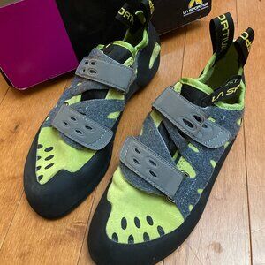 La Sportiva Tarantula Climbing Shoes - Unisex - Men's 9 / Women's 10  New in Box